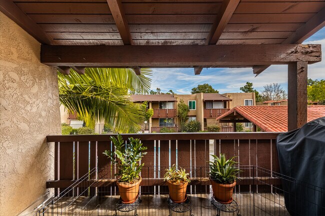 Building Photo - 1000 W MacArthur Blvd