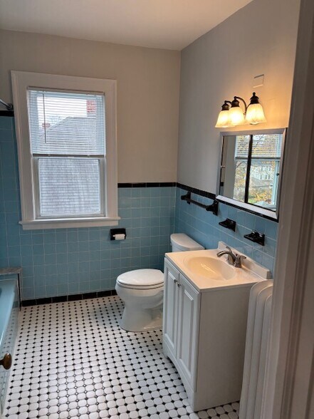 Bathroom - 34 Nesbit Ave