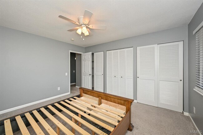 Building Photo - 835 Knickerbacker Dr