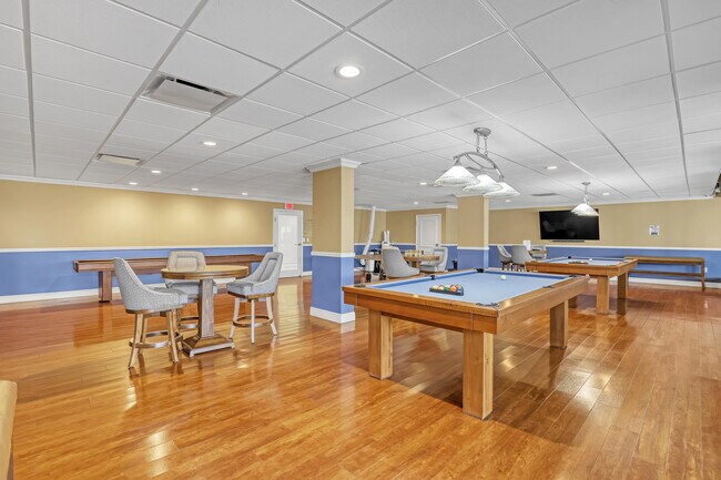 Building Photo - 3546 S Ocean Blvd