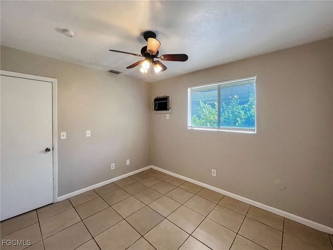 Building Photo - 27915 Washington St