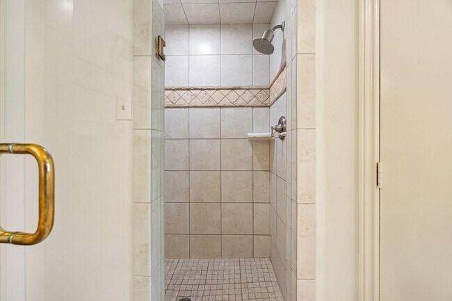 Building Photo - 12914 Ivyforest Dr