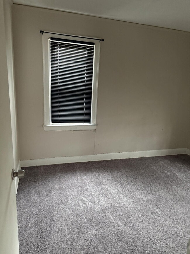 Building Photo - Your Next Home Awaits at 15840 Ardmore!