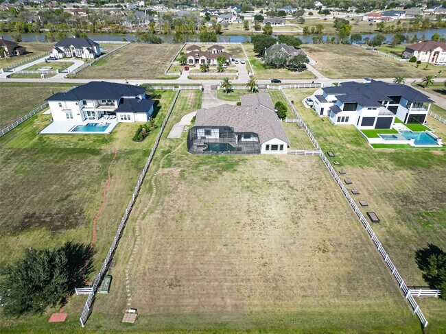 Building Photo - 5942 Sagamore Bay Ln