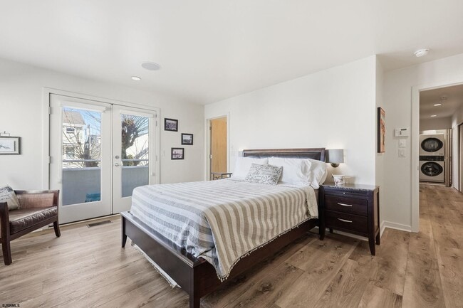 Building Photo - 7701 Atlantic Ave