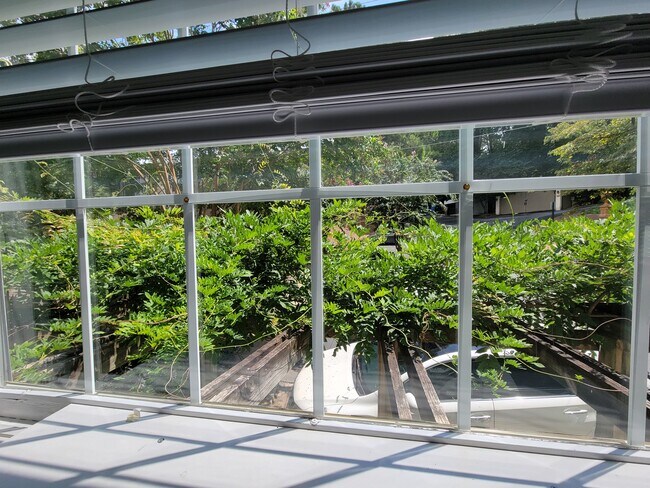 Building Photo - 1445 Monroe Dr NE