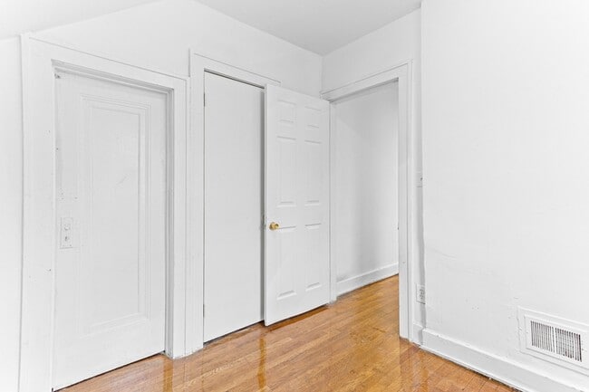 Building Photo - 15379 Monte Vista St