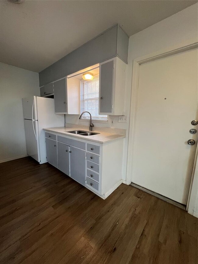 Building Photo - 6003 Cameron Rd