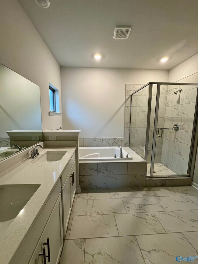 Building Photo - 207 Stockyard Cir