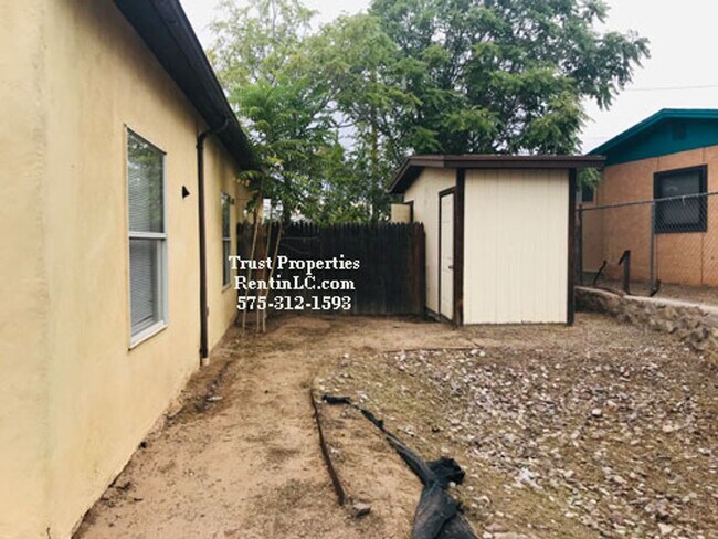Building Photo - 1345 Branson Ave