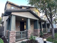 Building Photo - 717 N Dorato Ln