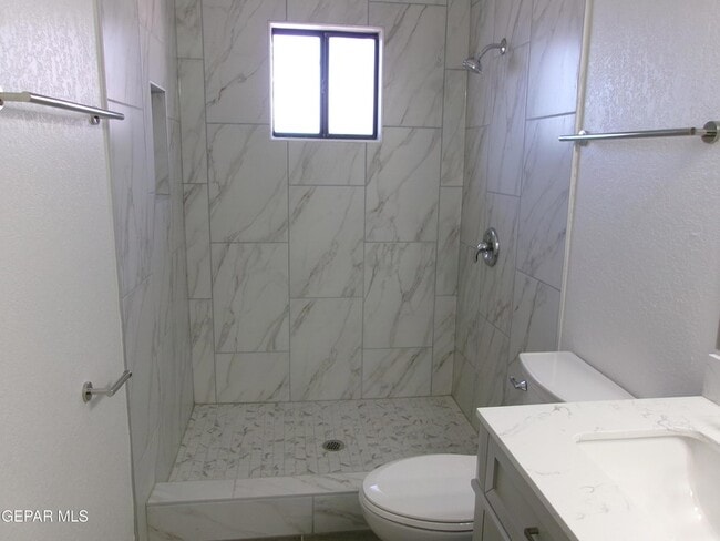 Building Photo - 7013 Echo Cliffs Dr