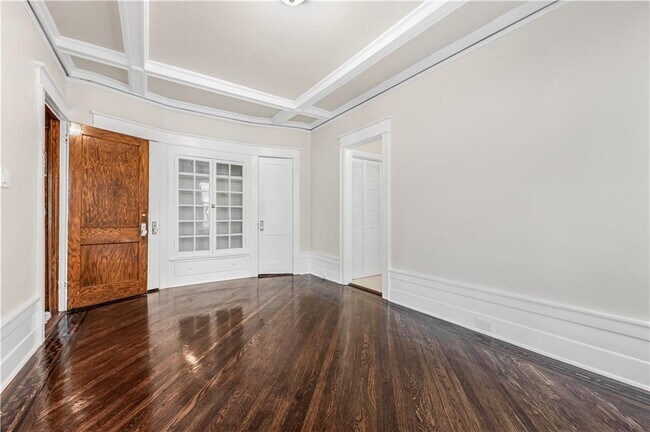 Building Photo - 534 81st St