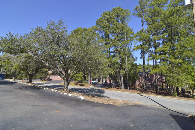 Building Photo - River Ridge Apartments