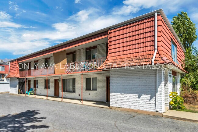 Building Photo - 767 E 1400 S