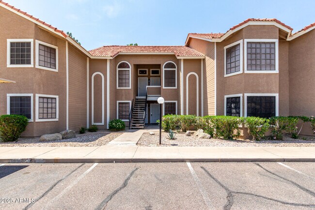 Primary Photo - 5230 E Brown Rd