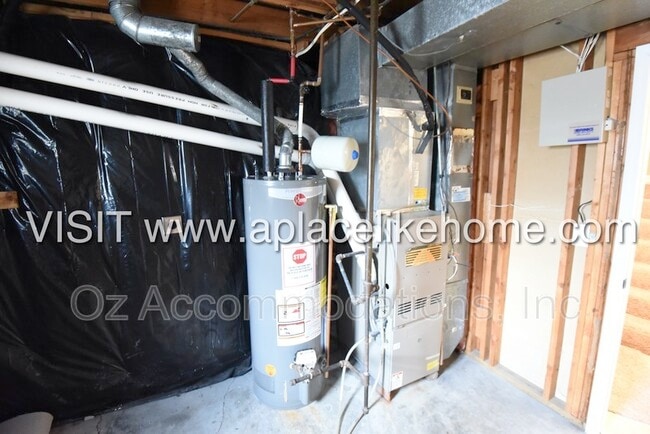 Building Photo - 1312 E 153rd St