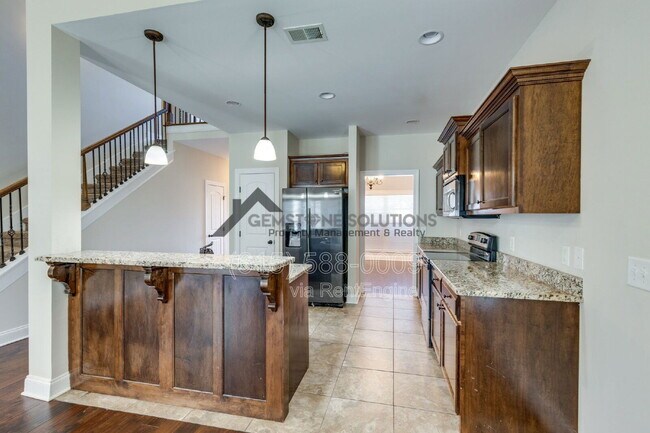 Building Photo - 1634 Earl Ct