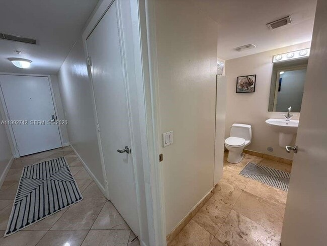 Building Photo - 41 SE 5th St