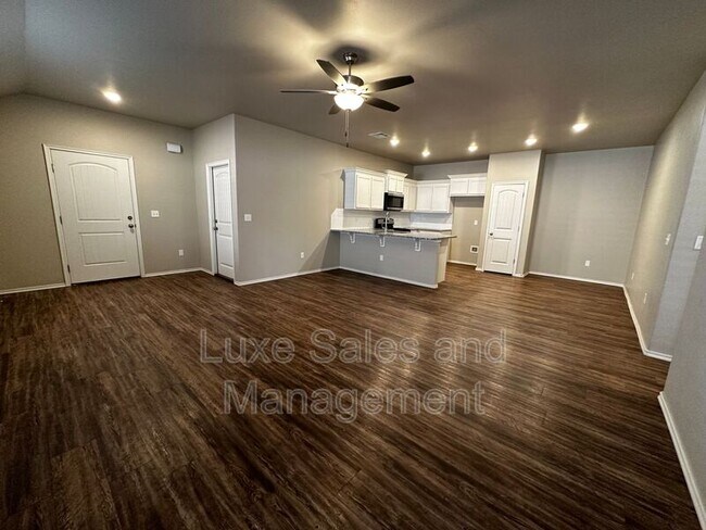 Building Photo - 10918 NW 119th St