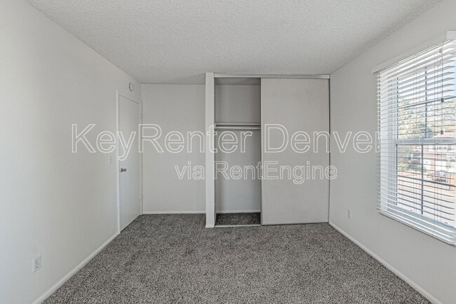 Building Photo - 2407 S Dawson Way