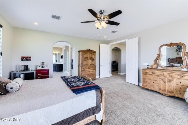 Building Photo - 5104 S Salk Ln
