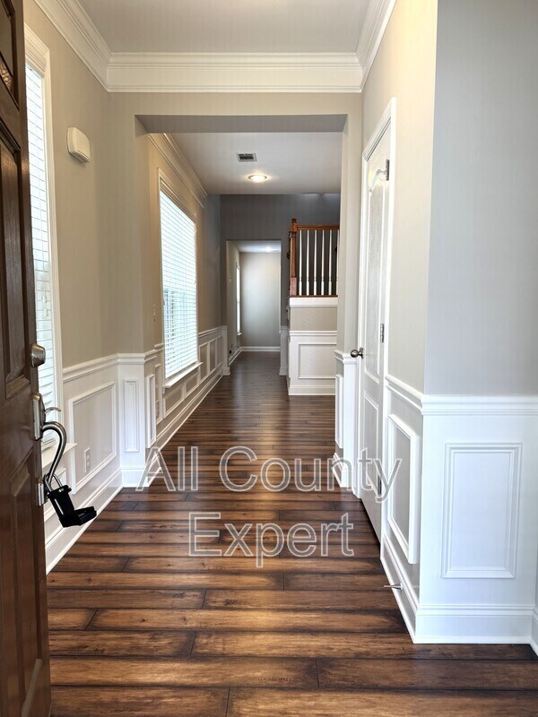 Building Photo - 6020 Falls Landing Dr