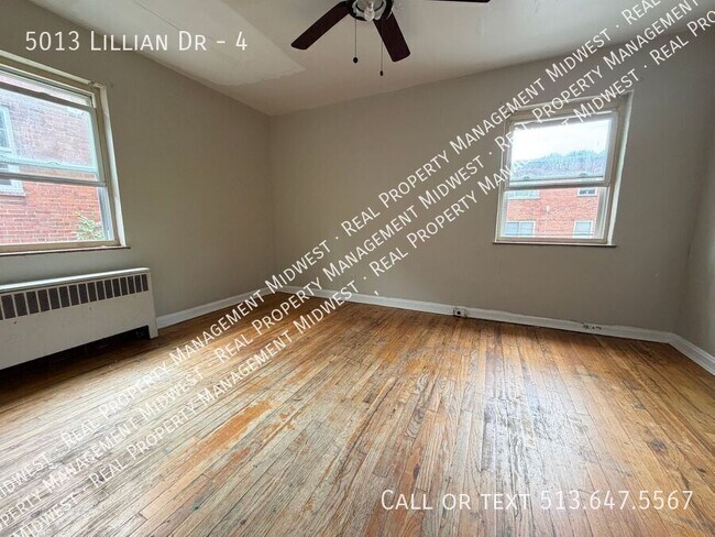 Building Photo - 5013 Lillian Dr