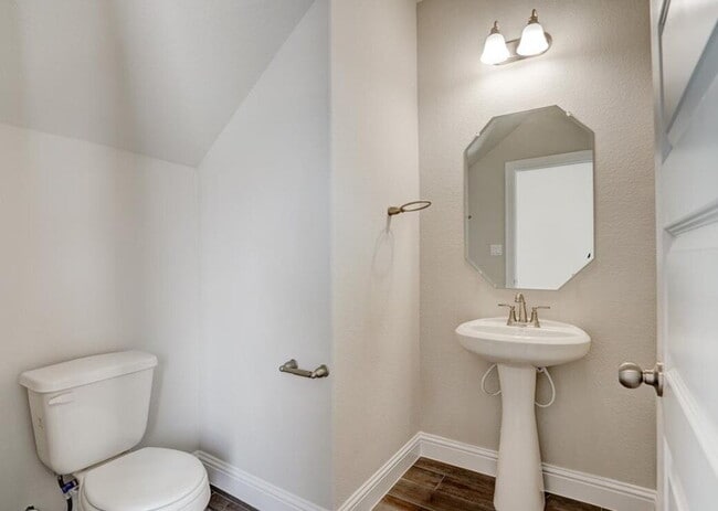 Building Photo - 130 Hidden Branch Cv