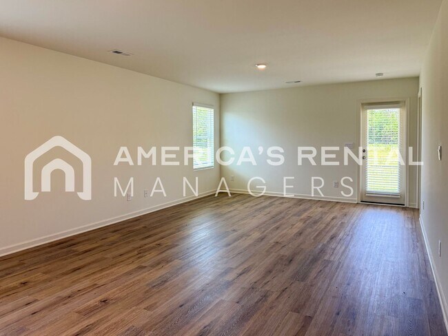 Building Photo - DEPOSIT PENDING! New Construction Home for...