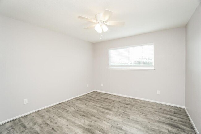 Building Photo - 14571 Misty Meadow Ln
