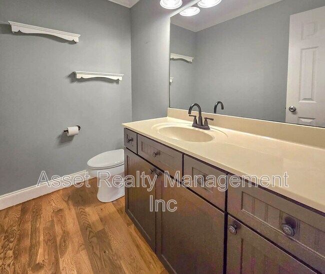 Building Photo - 12469 Daisywood Dr