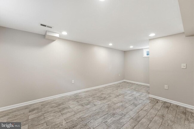 Building Photo - 2341 Belleview Ave