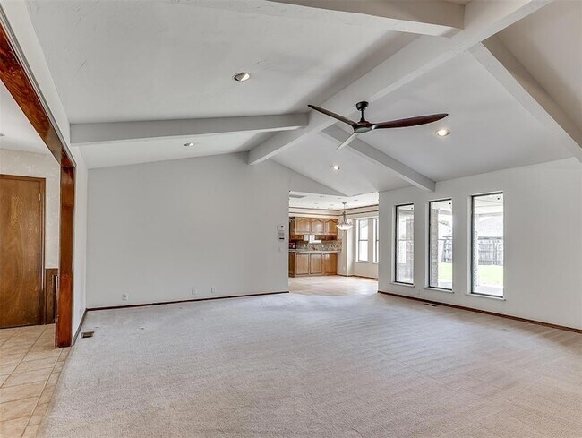Building Photo - 12414 S Villa Ave