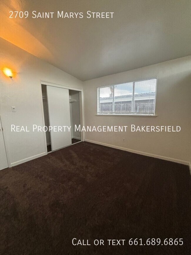 Building Photo - 2709 St Marys St