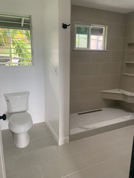 Building Photo - 1409 Auauki St