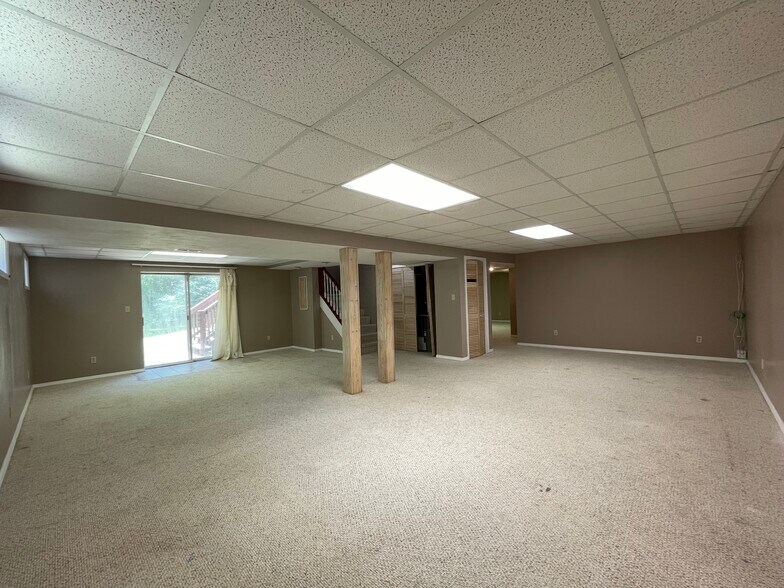 Building Photo - 636 Canary Estates Dr