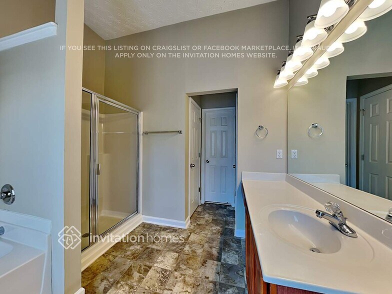Building Photo - 1509 Park Grove Dr
