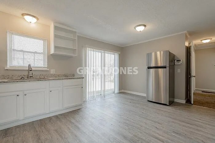 Building Photo - 1205 Widgean Dr