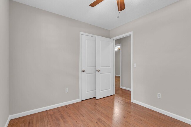 Building Photo - 3 Bedroom 2 Bathrooms in Piercfield Forest - Richmond Hill