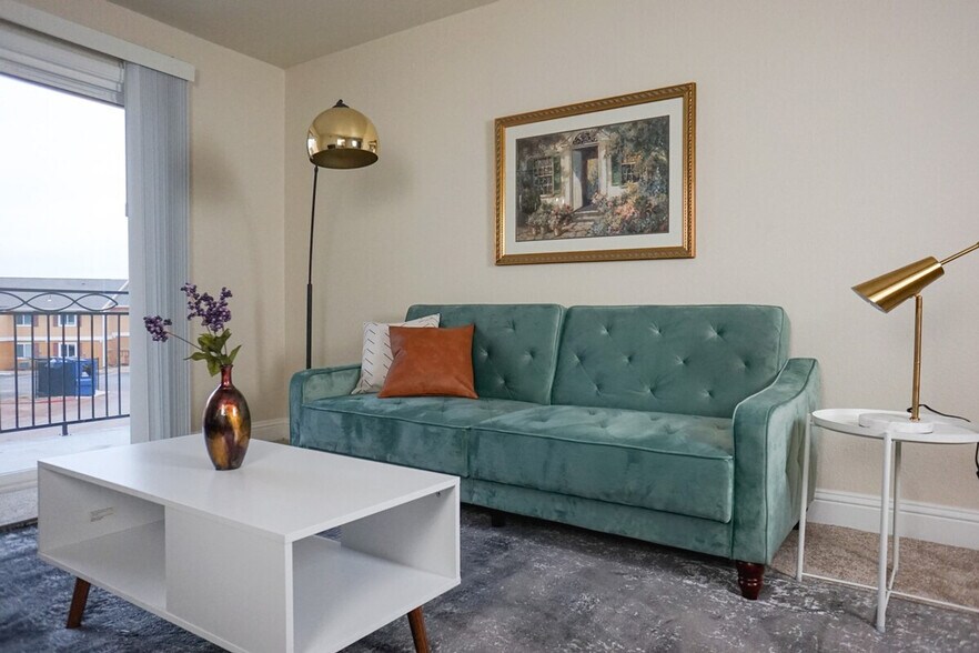 Building Photo - 12701 N Pennsylvania Ave