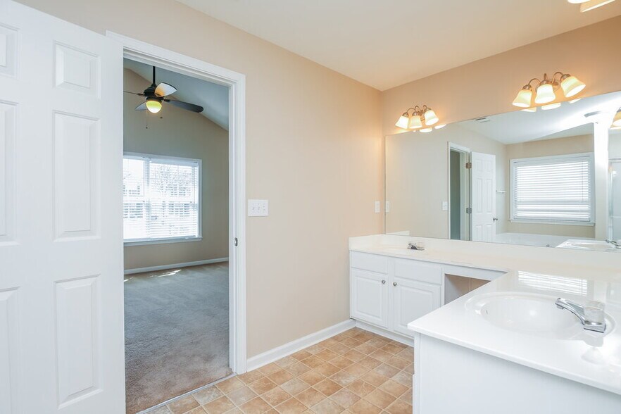 Building Photo - 8855 Grappe Trace