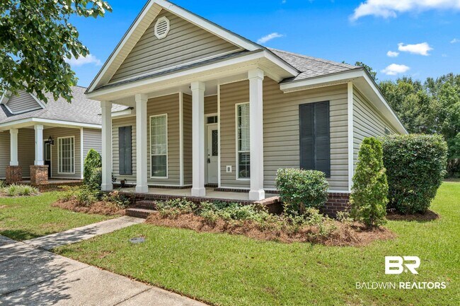 Building Photo - 29920 St Simon St