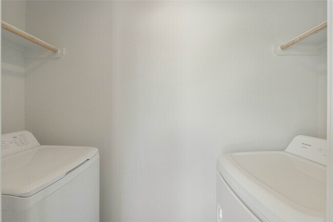 Building Photo - 14801 N Ascot Bend Cir