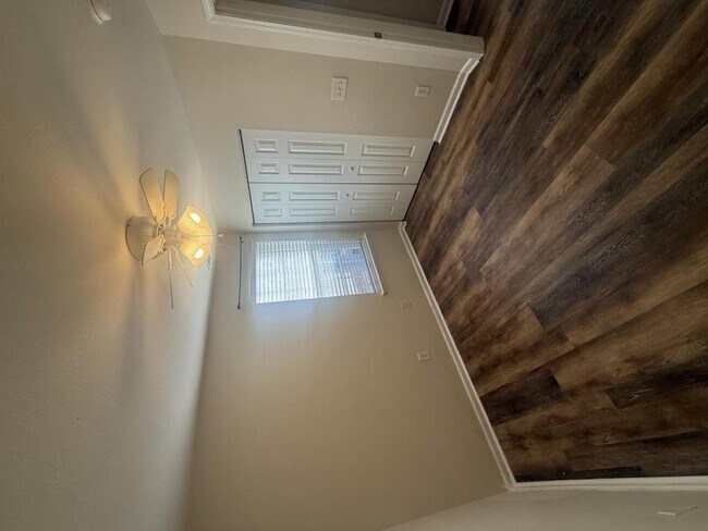 Building Photo - 260 McKendree Ln