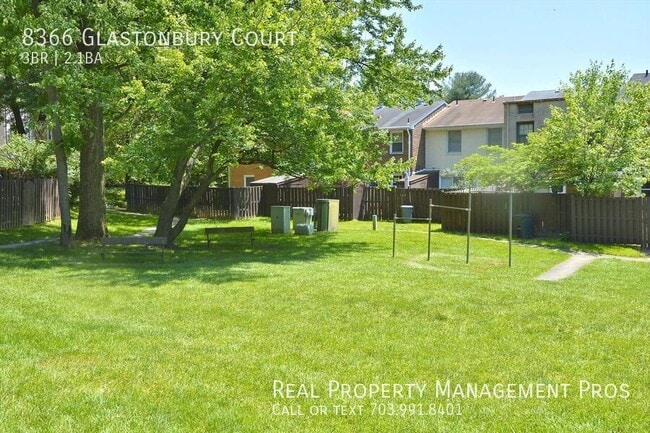Building Photo - 8366 Glastonbury Ct