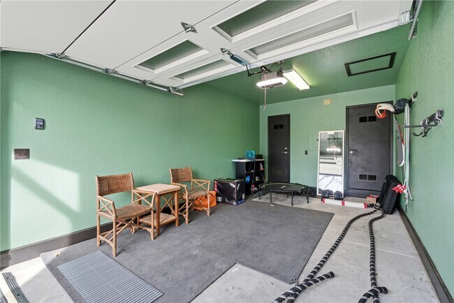 Building Photo - 14805 Dutchmans Dr