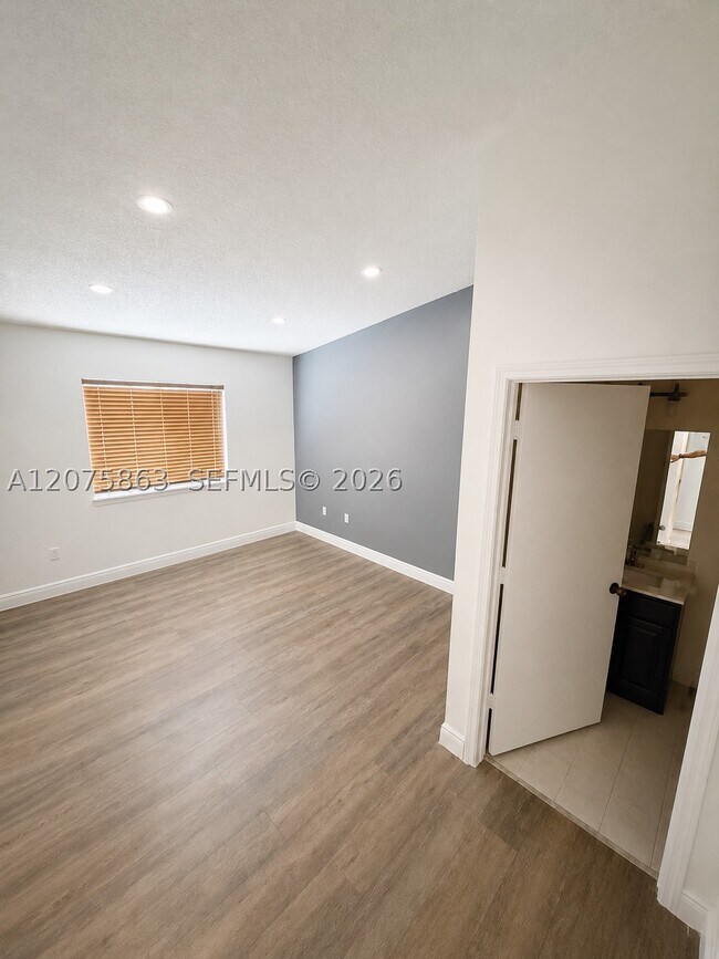 Building Photo - 6726 SW 130th Pl