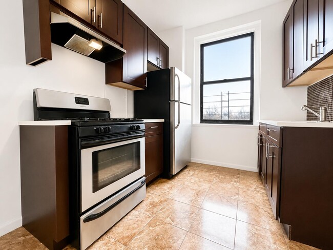 Floorplan - 618 Academy Street