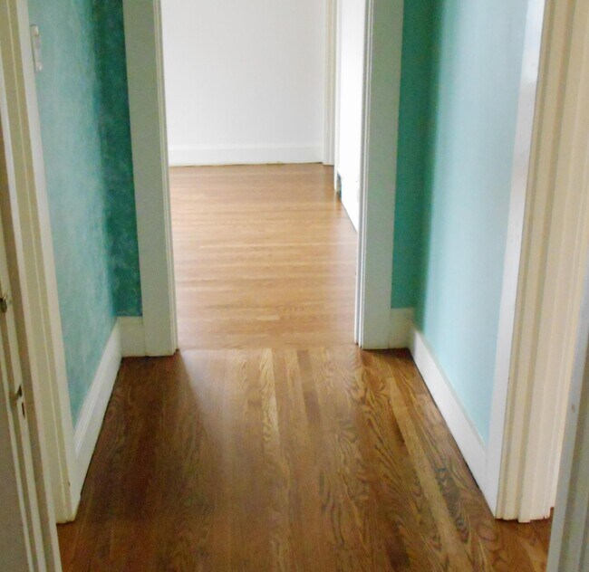 Building Photo - 1308 Marin Ave